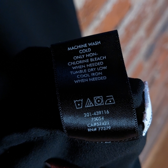 Ann Taylor Medium‎ Black Crew Neck Blouse w/ Ruffle at the Bottom - Picture 7 of 9